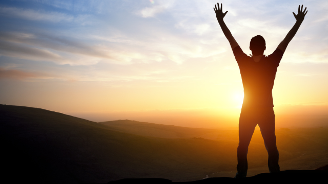 DOIS SENHORES, UM SÓ CORPO. QUEM VENCERÁ? 